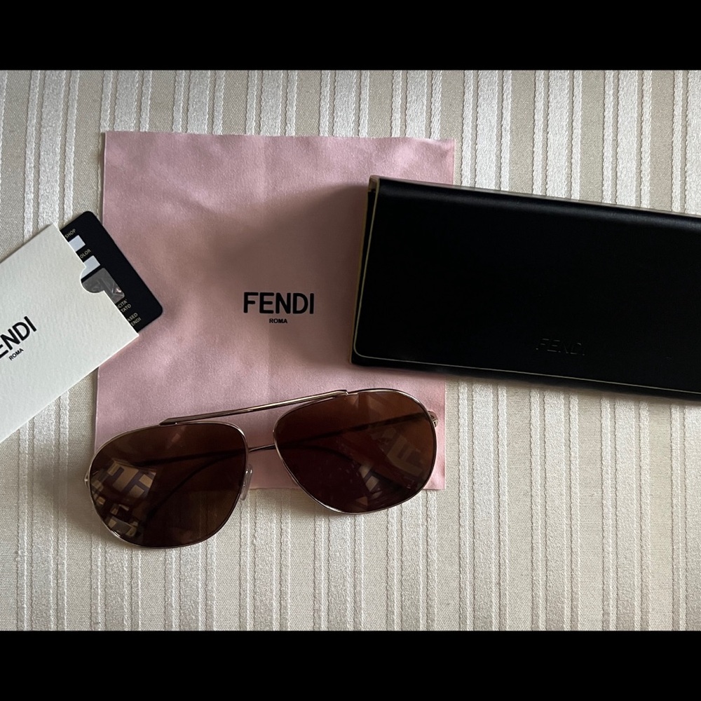 FENDI FF SUNGLASSES MIRROR‼️
